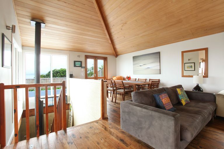 Photo of property in 21 Calvert Road, Raglan, 3297