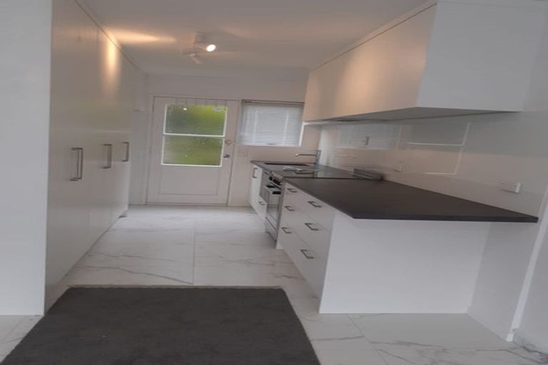 Photo of property in 2/767 Beach Road, Browns Bay, Auckland, 0630