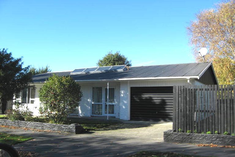 Photo of property in 1 Chislehurst Place, Bryndwr, Christchurch, 8052