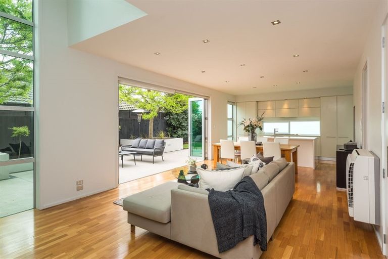 Photo of property in 59 Wai-iti Terrace, Burnside, Christchurch, 8052