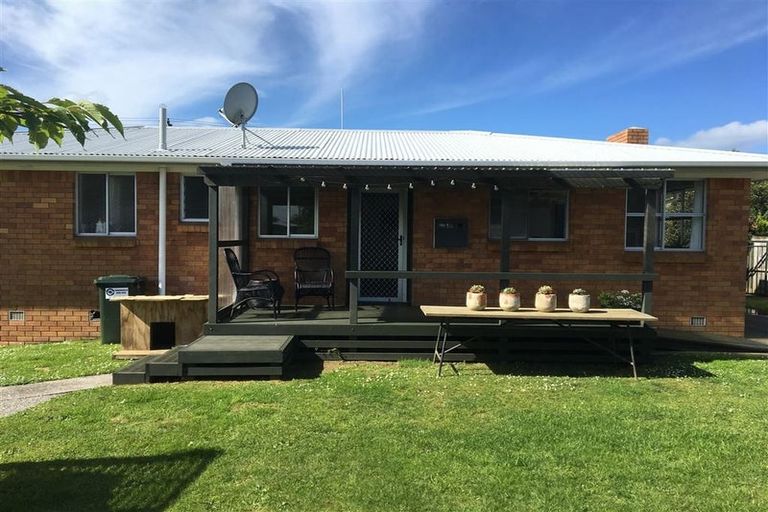 Photo of property in 102 Browning Street, Leamington, Cambridge, 3432