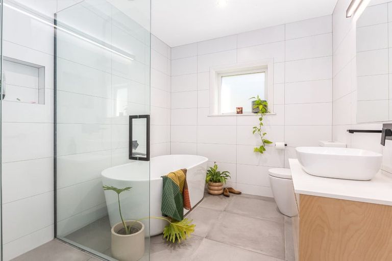 Photo of property in 20 Spencer Street, Crofton Downs, Wellington, 6035