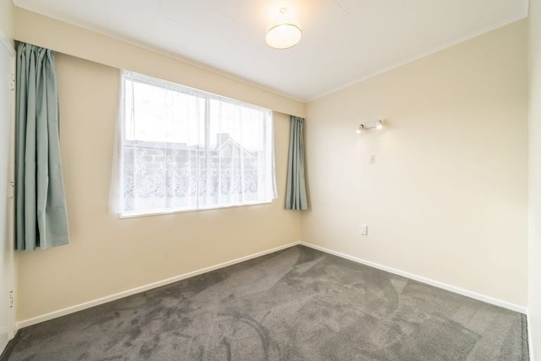 Photo of property in 309b Wellington Road, Wainuiomata, Lower Hutt, 5014