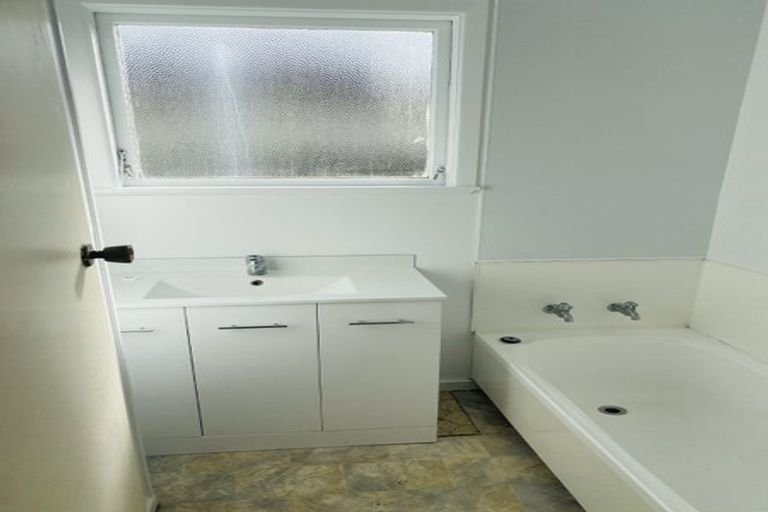 Photo of property in 81a Carrington Avenue, Silverdale, Hamilton, 3216