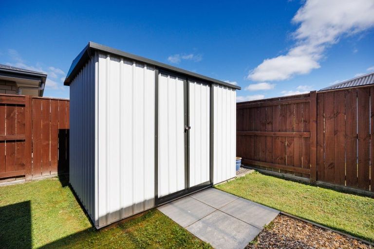 Photo of property in 15 Serenity Crescent, Kelvin Grove, Palmerston North, 4414