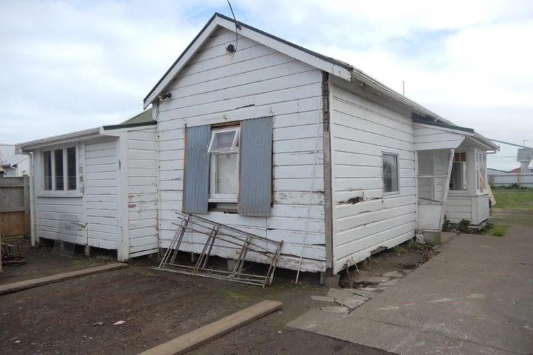 Photo of property in 9 Princes Street, Hawera, 4610