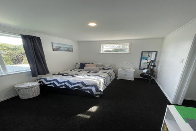 Photo of property in 7 Norman Road, Titirangi, Auckland, 0604