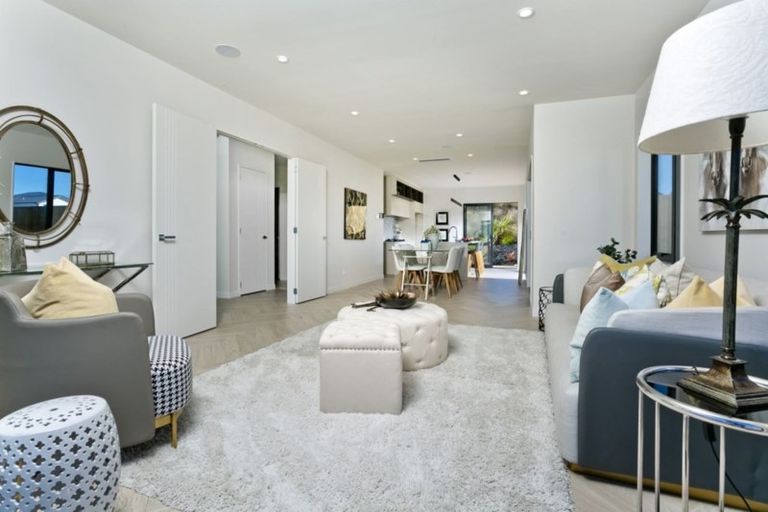 Photo of property in 4 Tawatawa Street, Long Bay, Auckland, 0630