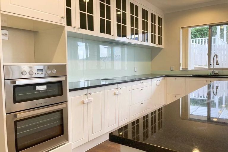 Photo of property in 1 Syrah Crescent, Ranui, Auckland, 0612