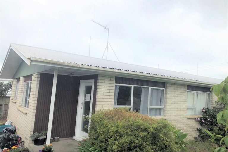 Photo of property in 142 Old Farm Road, Hamilton East, Hamilton, 3216