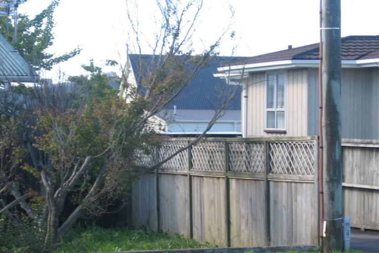 Photo of property in 7a Garelja Road, Henderson, Auckland, 0612