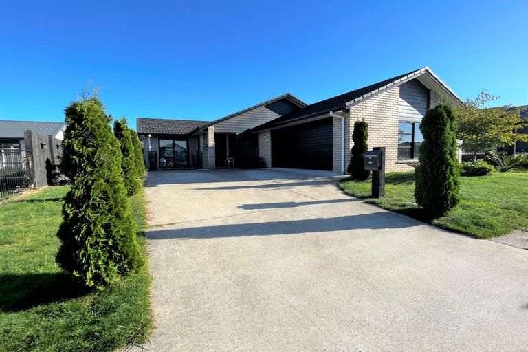 Photo of property in 5 Ladeira Place, Fitzroy, Hamilton, 3206