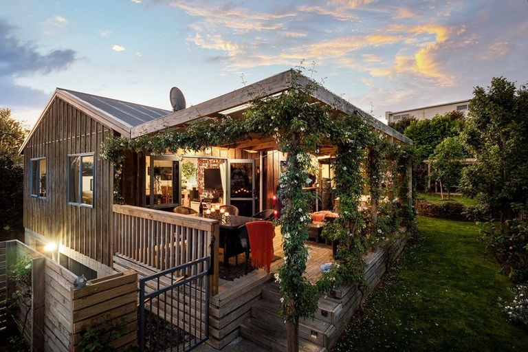 Photo of property in 17 Paine Street, Judea, Tauranga, 3110