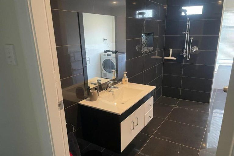 Photo of property in 51 Anzac Parade, Durie Hill, Whanganui, 4500