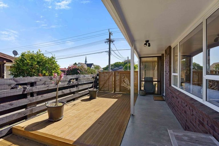 Photo of property in 48a Ngaio Road, Waikanae, 5036