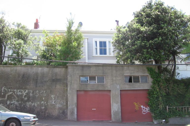 Photo of property in 32 Macdonald Crescent, Te Aro, Wellington, 6011