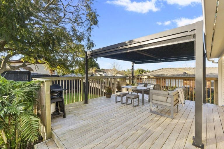 Photo of property in 2/97 Crawford Avenue, Mangere Bridge, Auckland, 2022