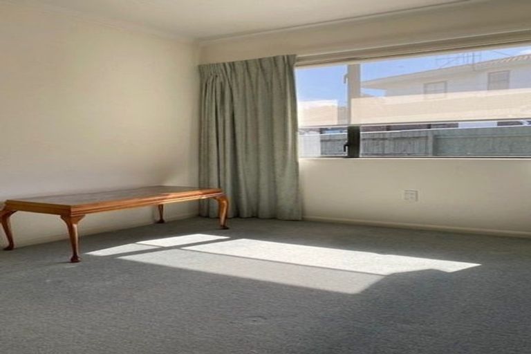 Photo of property in 2/28 Park Road, Greenmeadows, Napier, 4112