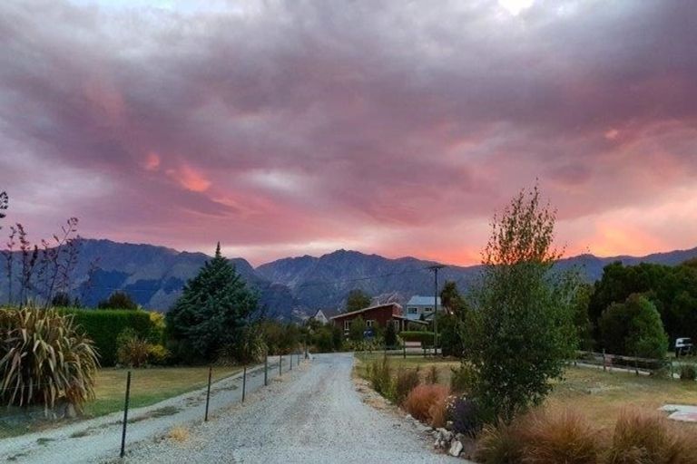 Photo of property in 25 Parry Crescent, Lake Hawea, Wanaka, 9382