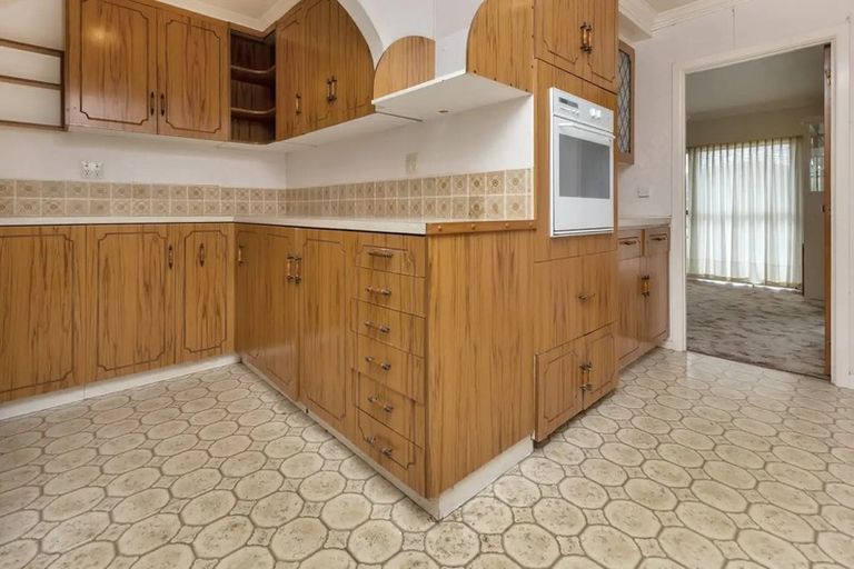 Photo of property in 12 Mountain Road, Morningside, Whangarei, 0110