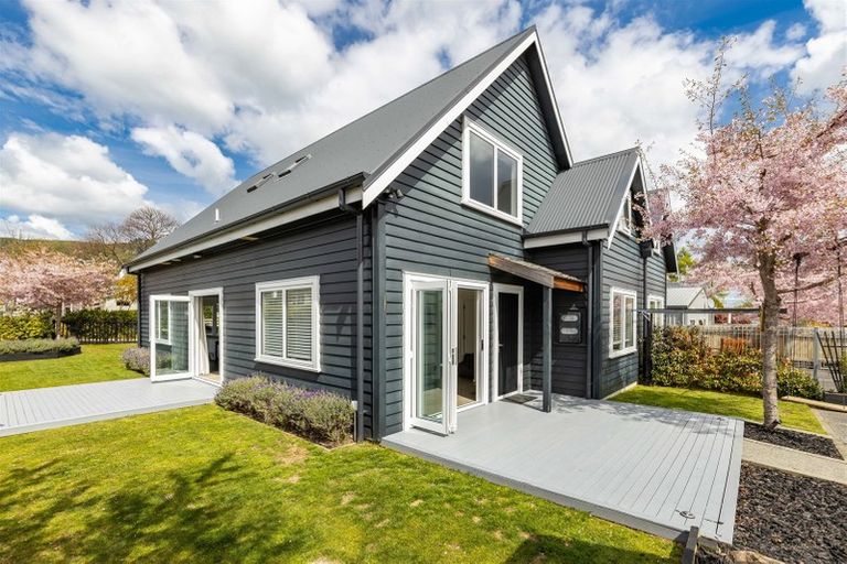 Photo of property in 132 Kenrigg Road, Kinloch, Taupo, 3377