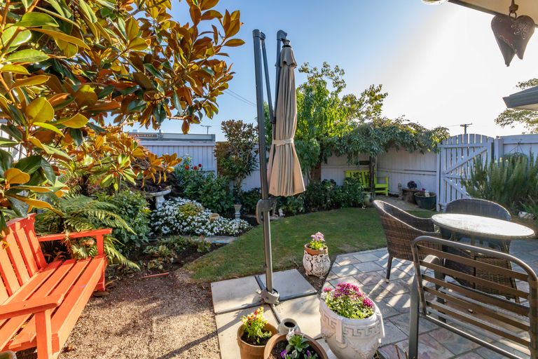 Photo of property in 1/4 Daniels Road, Redwood, Christchurch, 8051