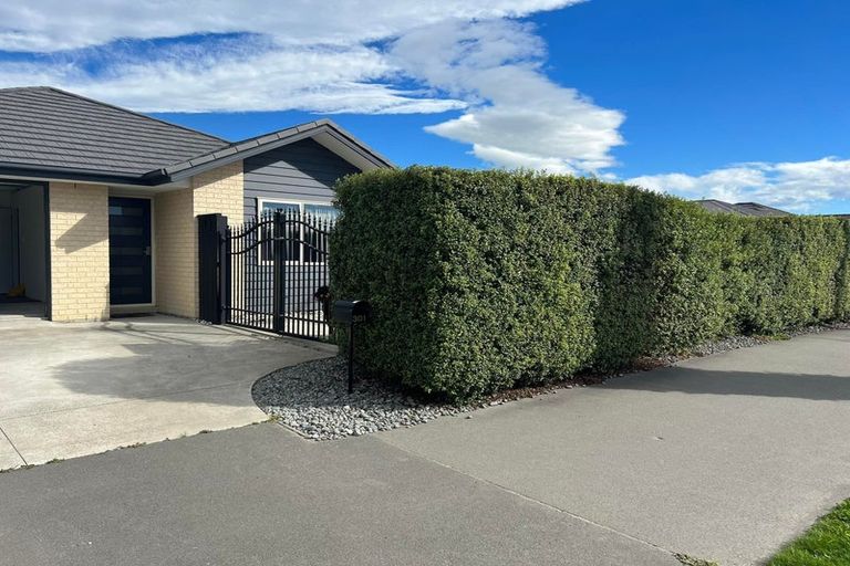 Photo of property in 301 Halswell Junction Road, Halswell, Christchurch, 8025