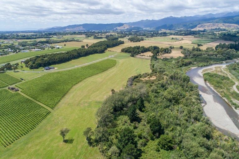 Photo of property in 27 Riverside Drive, Ohau, 5570