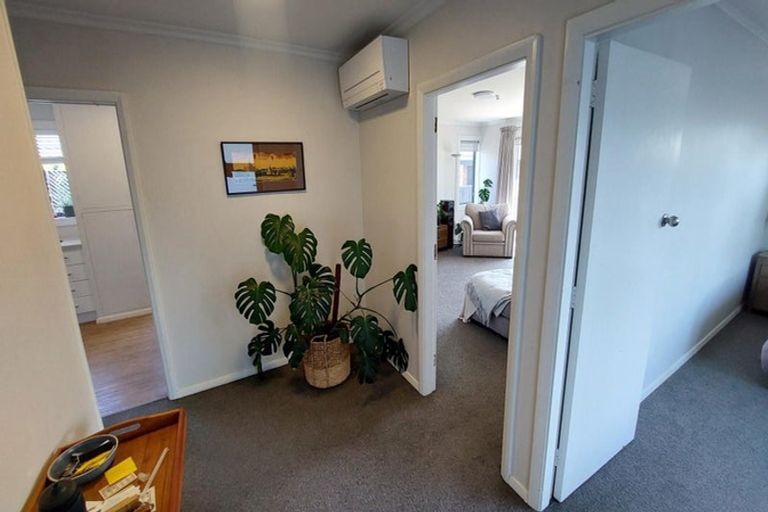 Photo of property in 1/55 Mcfaddens Road, St Albans, Christchurch, 8052