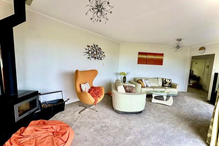 Photo of property in 11 View Road, Shelly Park, Auckland, 2014