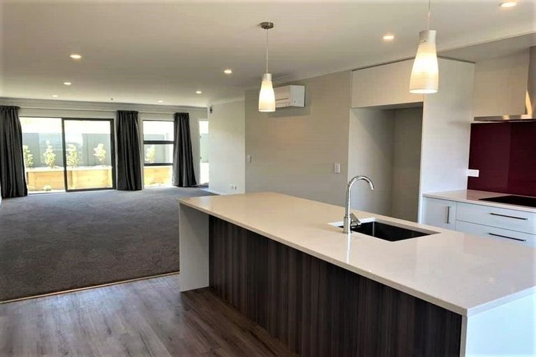Photo of property in 7 Karearea Avenue, Kenepuru, Porirua, 5022