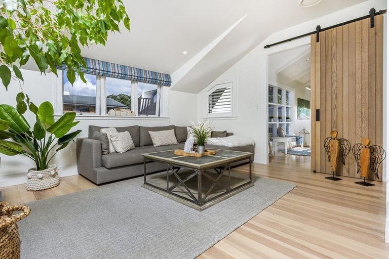 Photo of property in 103 The Esplanade, Manly, Whangaparaoa, 0930