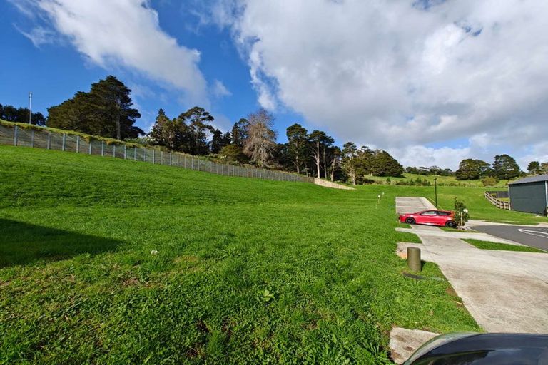 Photo of property in 42 Piringa Road, Pukekohe, 2120