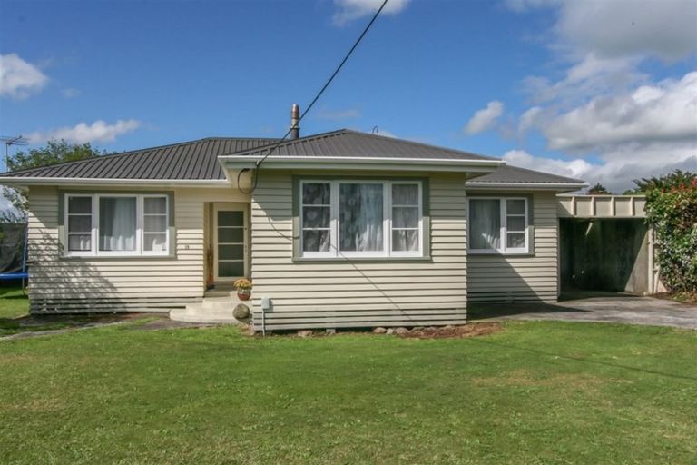 Photo of property in 19 Miro Street, Inglewood, 4330