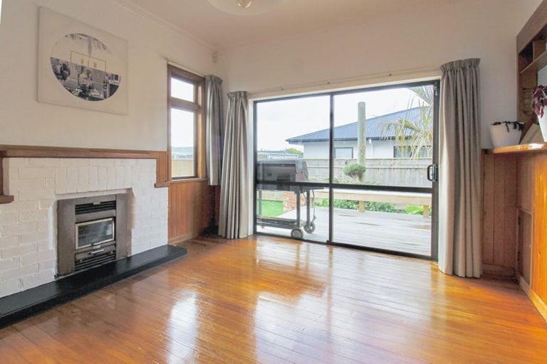Photo of property in 203 Bath Street, Levin, 5510