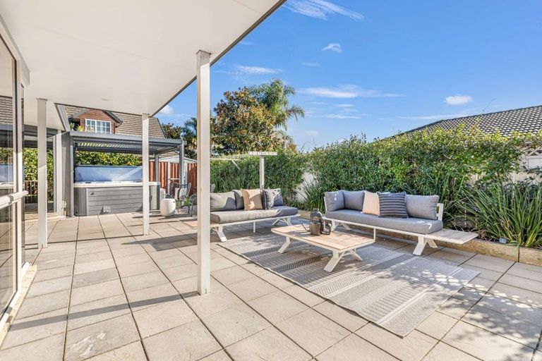 Photo of property in 126 Santa Monica Drive, Papamoa Beach, Papamoa, 3118