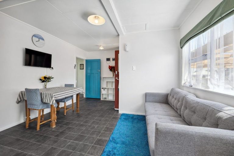 Photo of property in 36 Dixon Avenue, Hawera, 4610