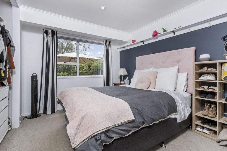 Photo of property in 80 Weatherly Road, Torbay, Auckland, 0630