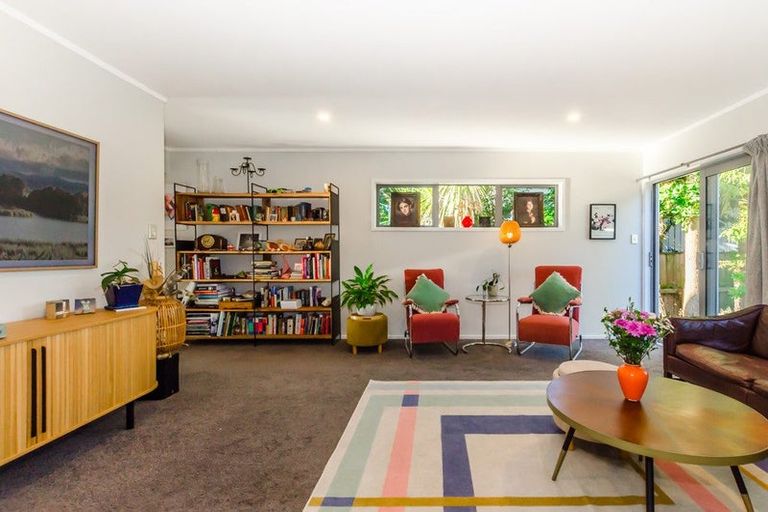 Photo of property in 48 Tutere Street, Waikanae Beach, Waikanae, 5036