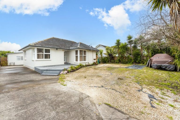 Photo of property in 11 Steven Street, Mangere East, Auckland, 2024
