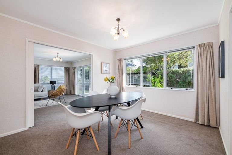Photo of property in 42 Sunhill Road, Sunnyvale, Auckland, 0612