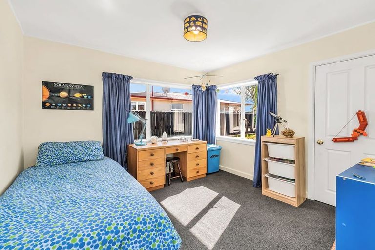 Photo of property in 35 Leeston And Lake Road, Leeston, 7632