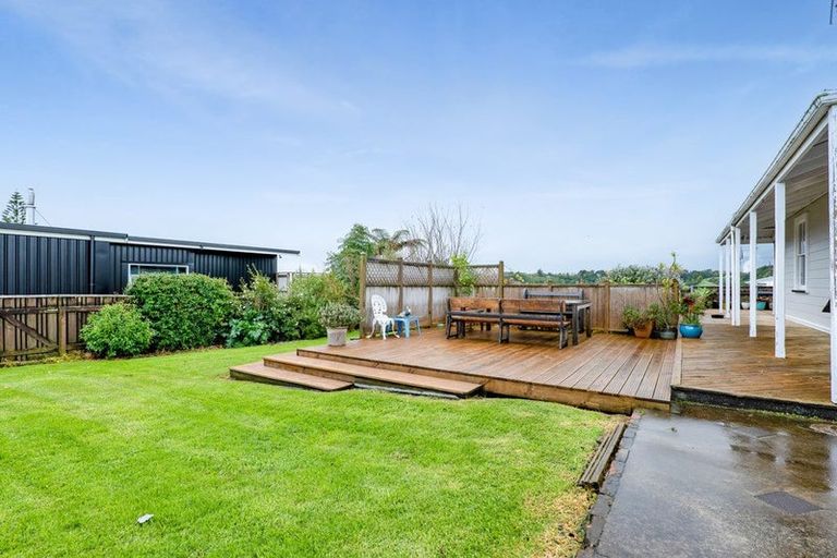 Photo of property in 2 Broadway, Waitara, 4320