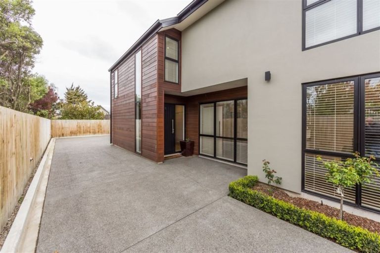 Photo of property in 28 Hawthorne Street, Strowan, Christchurch, 8052