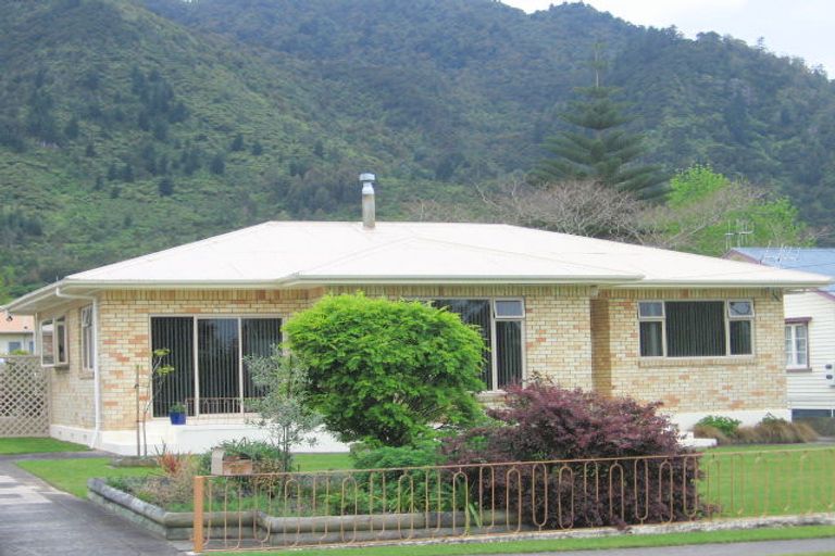 Photo of property in 22 Farmer Street, Te Aroha, 3320