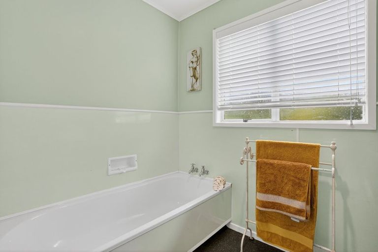 Photo of property in 1893 Paparoa Valley Road, Paparoa, 0571