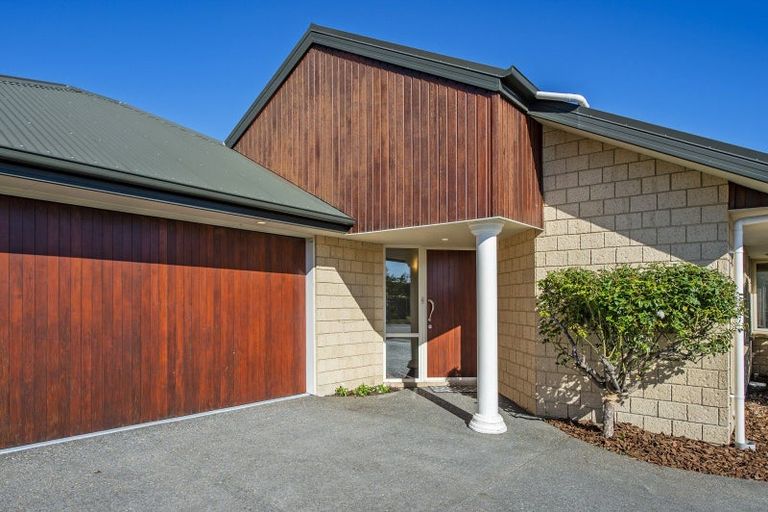 Photo of property in 7 Antonia Place, Aidanfield, Christchurch, 8025