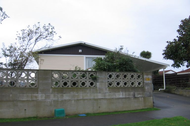 Photo of property in 118 Roberts Line, Kelvin Grove, Palmerston North, 4414