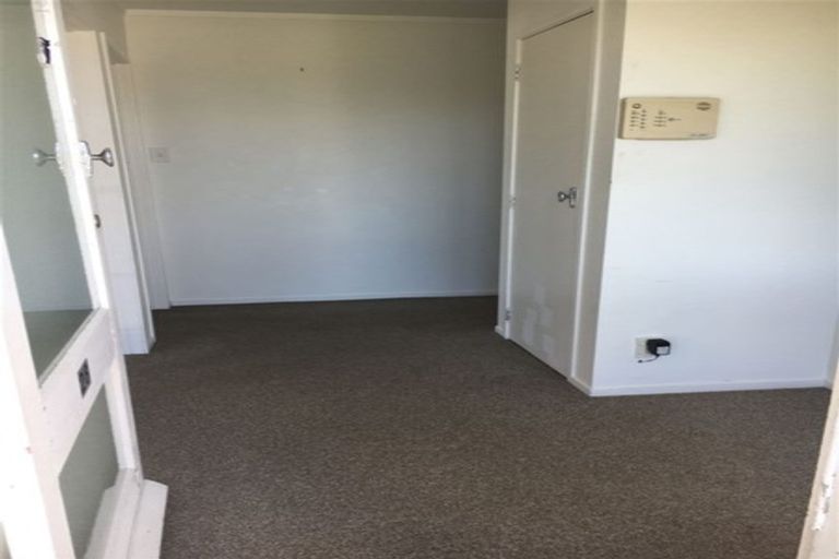 Photo of property in 28 Rena Place, West Harbour, Auckland, 0618