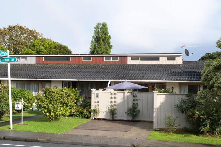 Photo of property in 2/111 Cook Street, Cockle Bay, Auckland, 2014